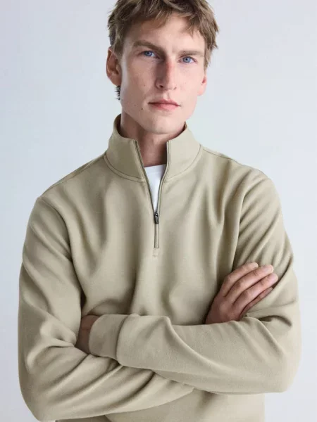 Bluza z zamkiem pod szyją Thermolite® jasny / pastelowy Mężczyzna M MANGO MAN szary