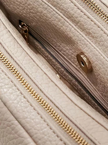 Сумка Guess белая