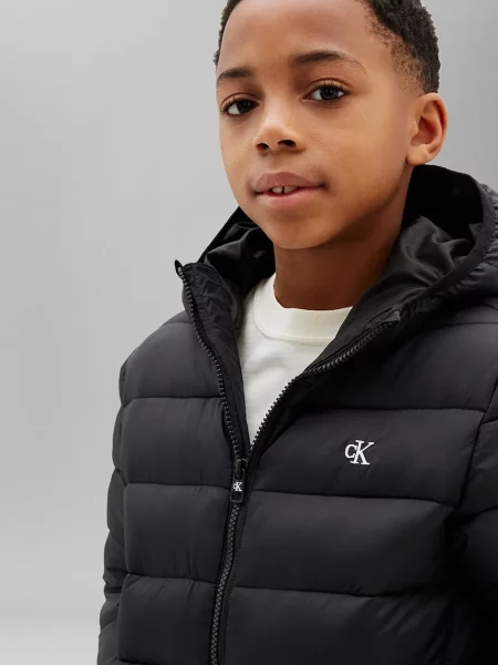Calvin Klein Jeans капитонирано яке за деца черно