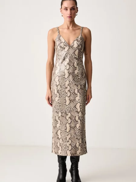 Bardot rochie din imitație de piele ESTINE bej