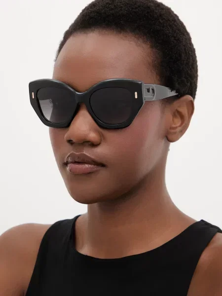 Furla sunčane naočale mačje oči za žene crna