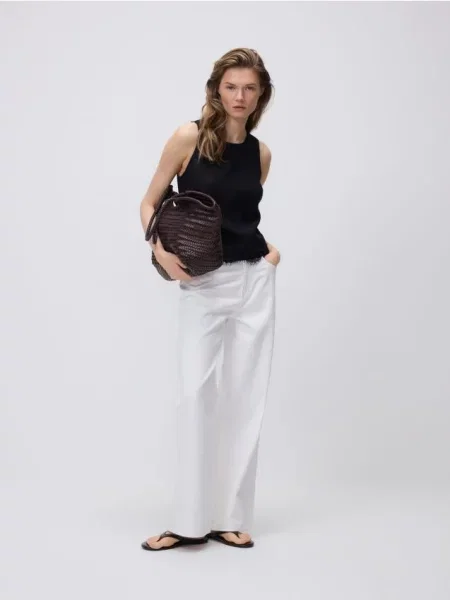 Reserved Top din in negru