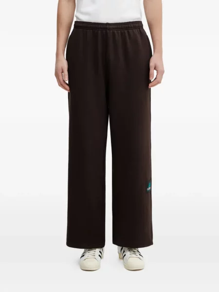 Sneakersy Adidas Predator w paski z dekoltem w serek z kapturem różowe