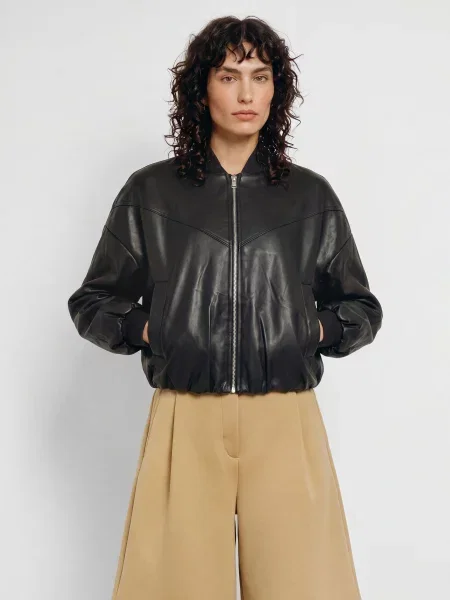 Nike Bunda Pleather Bomber V Koženém Vzhledu černá