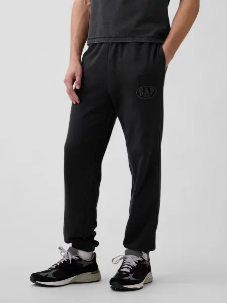 Pantaloni sport Gap cu autograf negru
