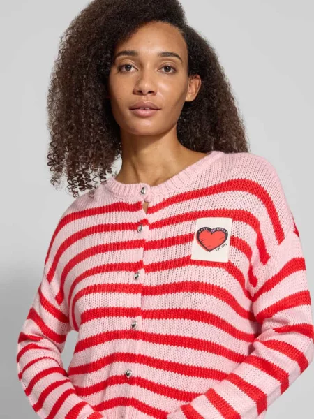 Kardigan rozpinany o kroju regular fit z naszywką w kształcie serca model MAILEY' Only