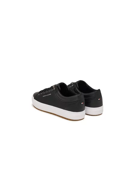 Sneakersy Tommy Hilfiger Harlem Lth Vulc Cleat Winter čierna