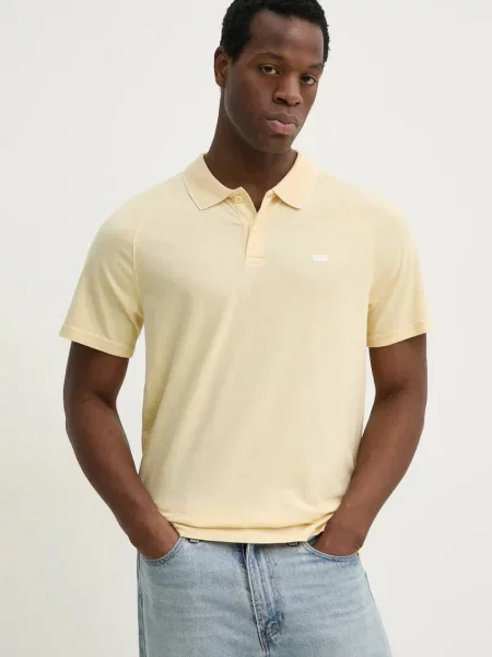 Тениска с яка Levi's SHORELINE TECH POLO с меланжов десен жълто