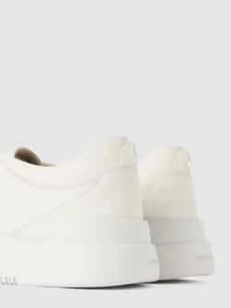 Sneakersy ze skóry z detalami z logo model ‘Blake’ Hugo białe