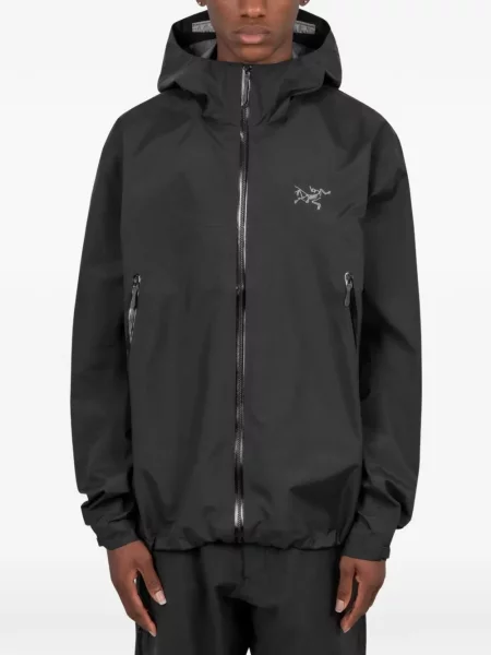 Geacă Arc'teryx cu glugă negru