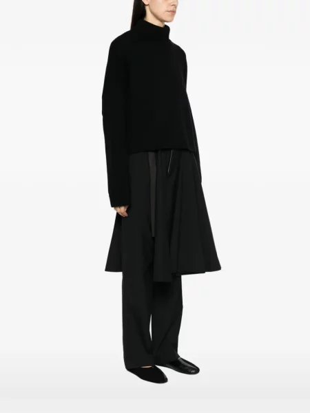 Pulover Lisa Yang negru