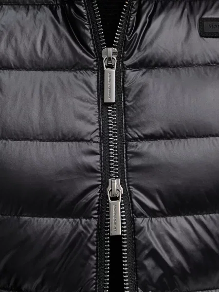 Пуховый жилет Armani Exchange черный