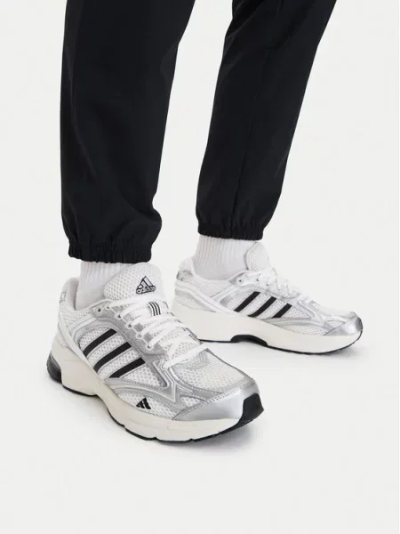 Adidas Sneakersy Spiritain Trainers Farebná biela