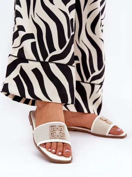 Elegantní pantofle Boto na plochém podpatku bílé