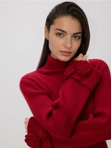 Reserved Водолазка з аплікацією червоний