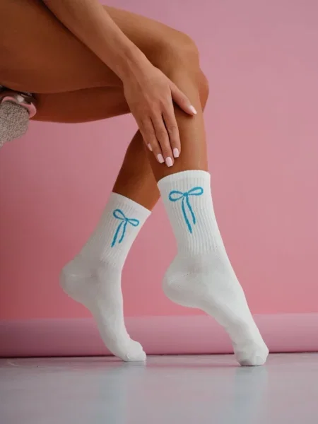Чорапи Milena с панделка на райета бяло