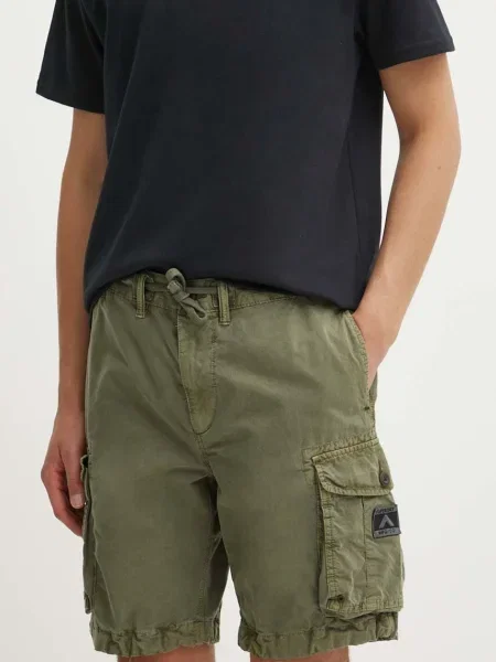 Superdry pantaloni scurti din verde