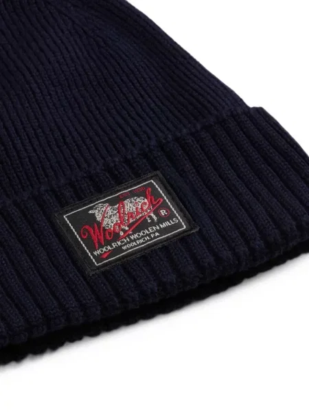 Căciulă Woolrich cu autograf albastru