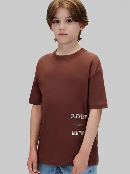 Calvin Klein Jeans majica za djecu od pamuka smeđa
