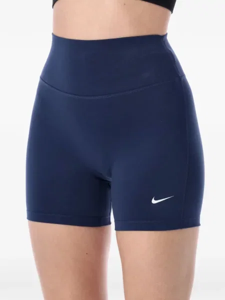 Класически шорти Nike бяло