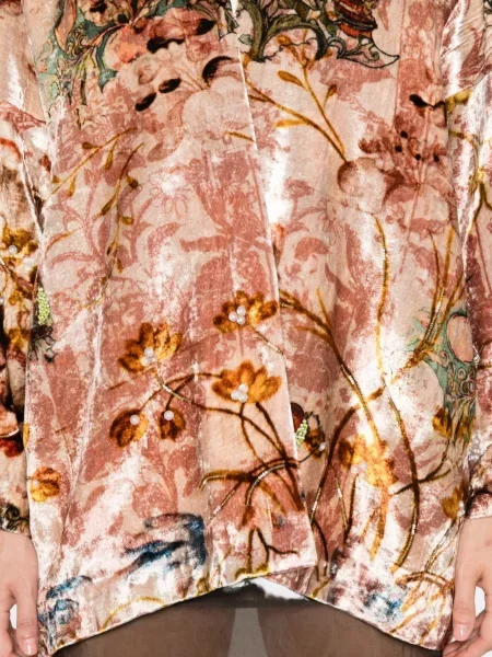 Geacă Yavi cu model floral cu imagine roz