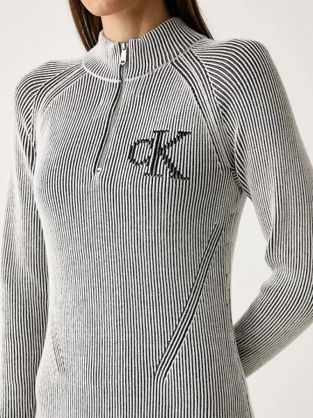 Calvin Klein Jeans рокля от бяло