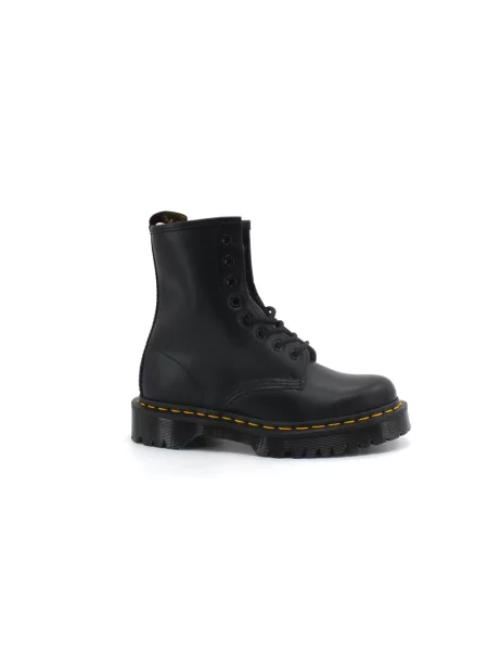Botki Dr. Martens skórzane na platformie retro czarne