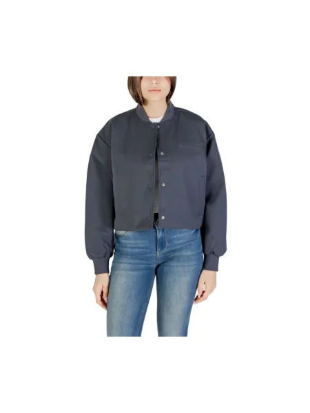 Krótka kurtka jeansowa Calvin Klein Jeans czarna