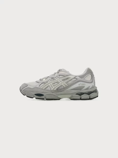 Sneakerși Asics gri
