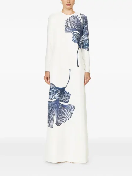 Rochie maxi Costarellos cu model floral de costum alb