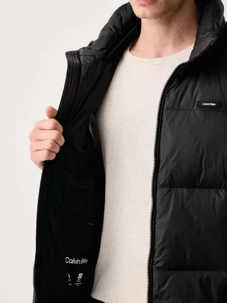 Calvin Klein pehelymellény férfi fekete