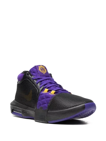 Sneaker Nike LeBron fekete