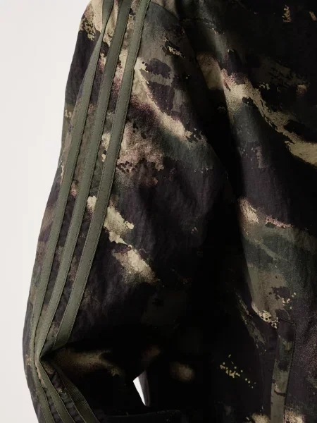 Камуфлажен суичър с цип Adidas Originals зелено