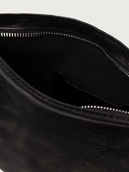 Кожаная косметичка Allsaints