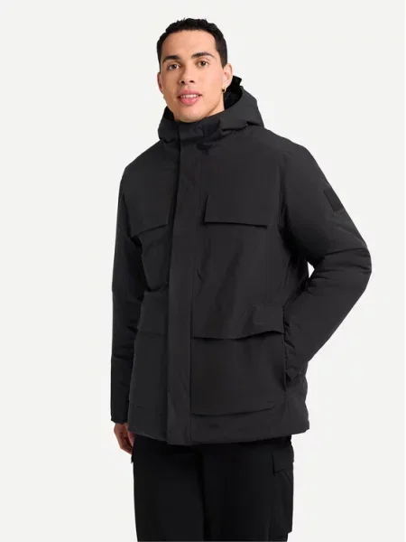 Зимняя куртка Jack Wolfskin черная