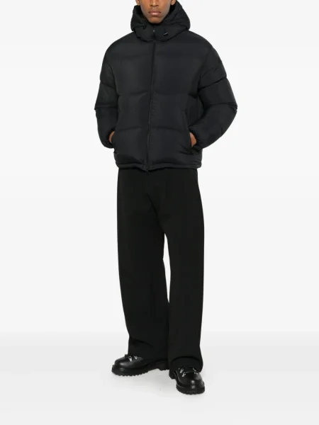 Geacă cu puf Moncler cu glugă negru