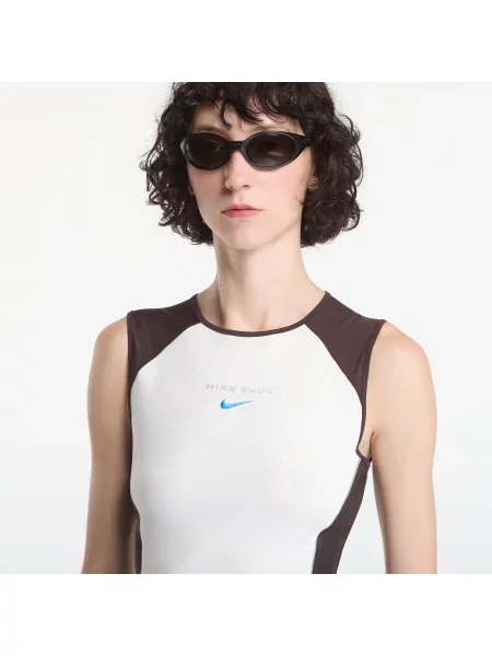 Sametové tílko Nike hnědé
