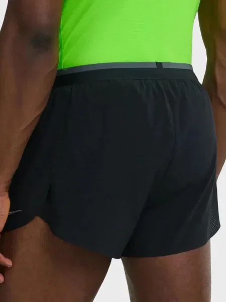 Шорты Saucony черные