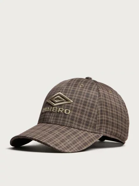 Czapka z daszkiem Umbro brązowa