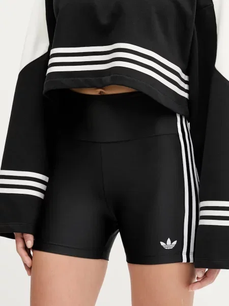 Къс панталон adidas Originals с апликация с висока талия черно