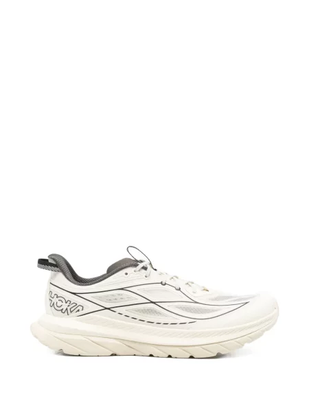 Sneakerși Hoka cu autograf