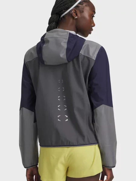 Вітровка Under Armour для бігу сіра