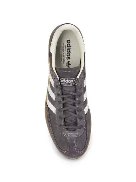 Siuvinėtos šortai Adidas su abstrakčiu raštu pilka