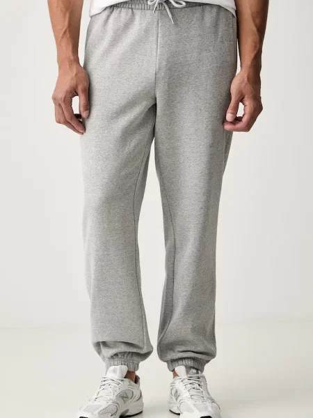 The North Face pantaloni de trening pentru bărbați cu Essential gri