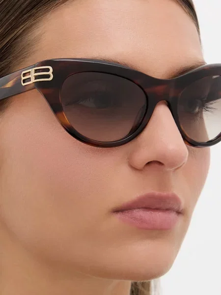 Balenciaga női cat eyes napszemüveg barna