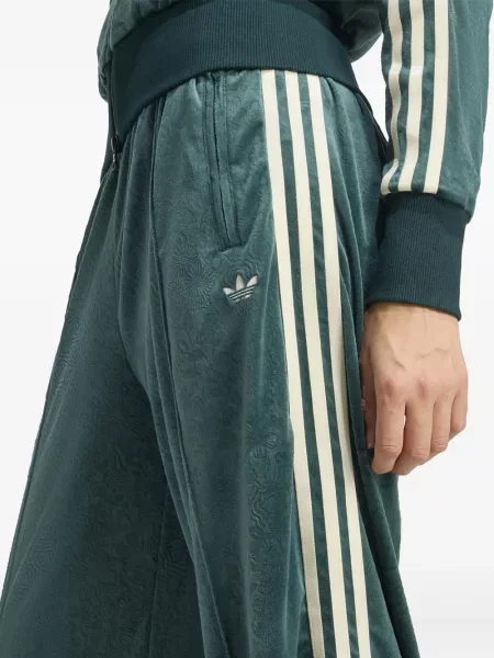 Top Adidas din velur cu model floral verde