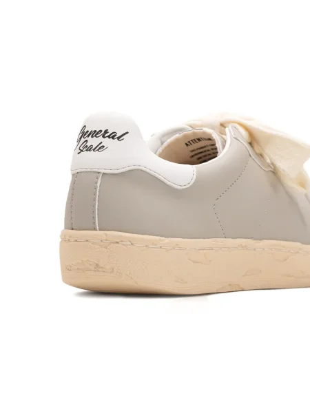 Sneakerși General Scale. gri