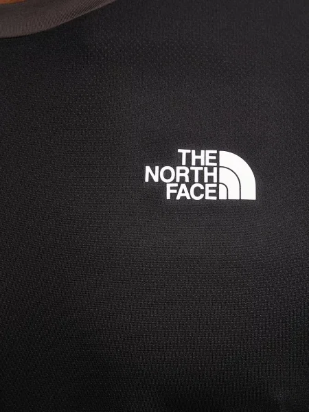 Спортивная футболка The North Face черная