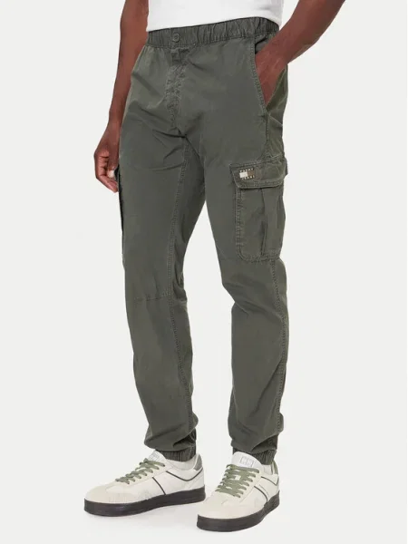 Tommy Jeans Pantaloni din verde