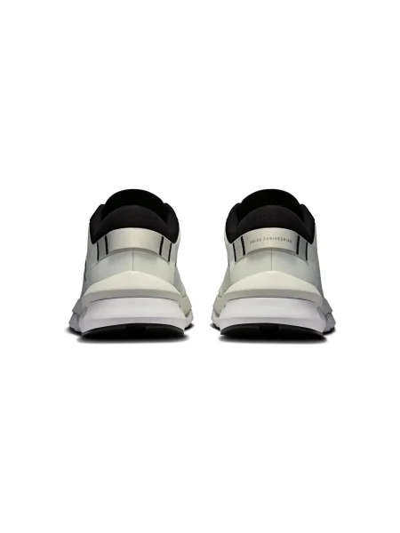 Pantofi On negru